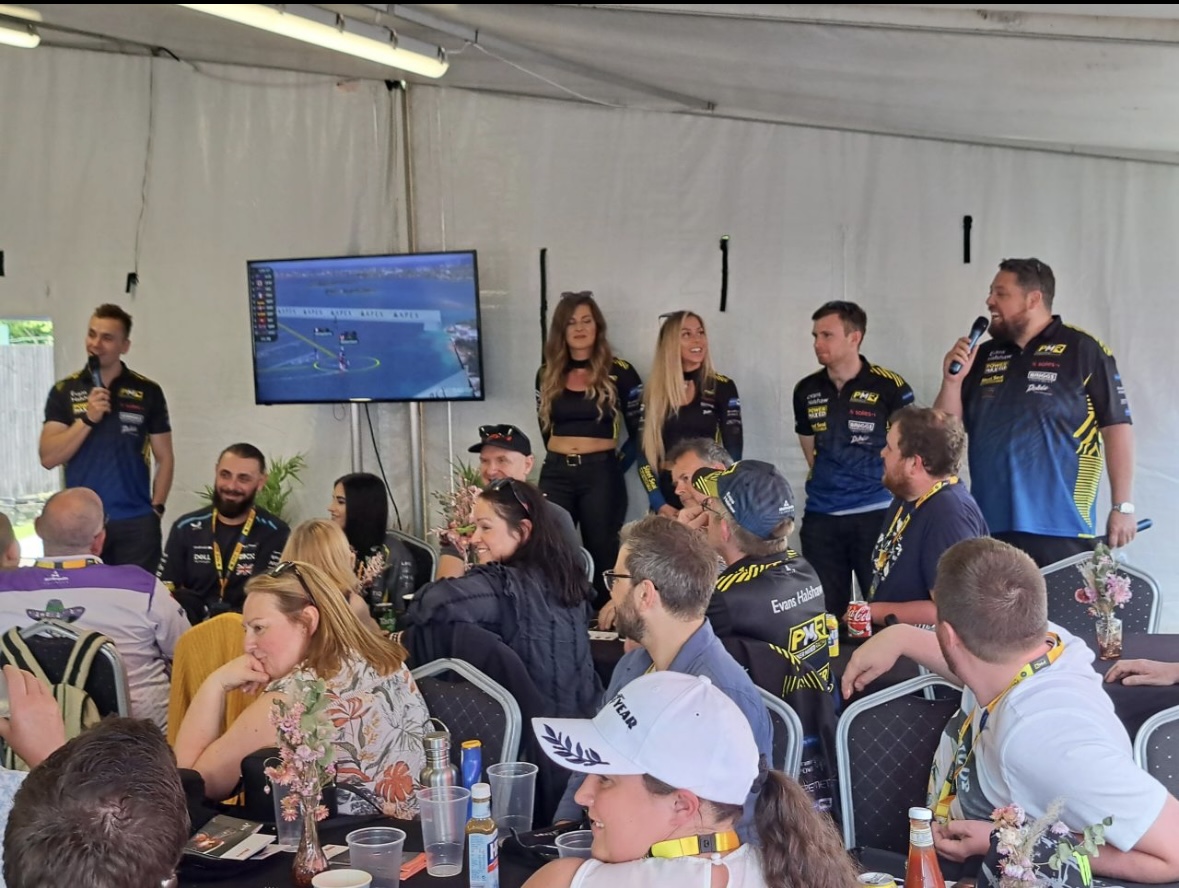 Ultimate BTCC VIP Weekend for 2 with Power Maxed Racing - Image 11