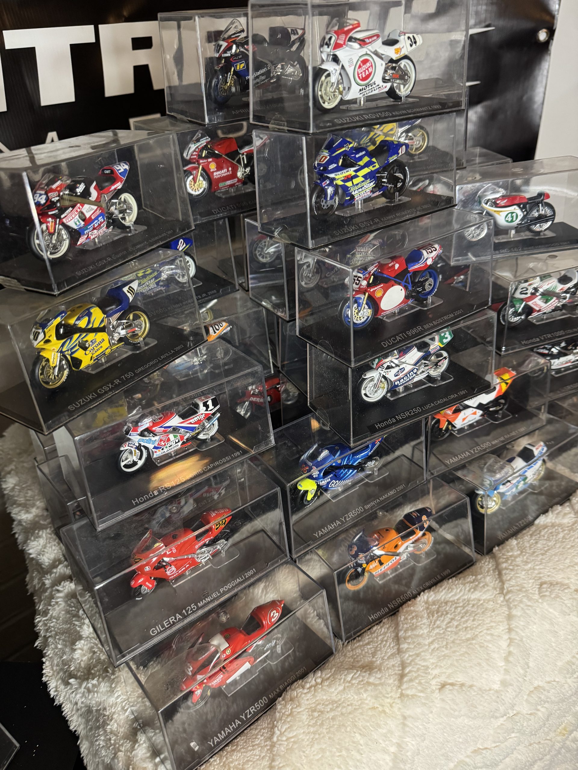 Pair of British SuperBike Tickets + 52 Instant wins of Models - Image 3